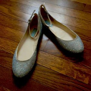Betsey Johnson Joy Ballet Flat Champagne size 8